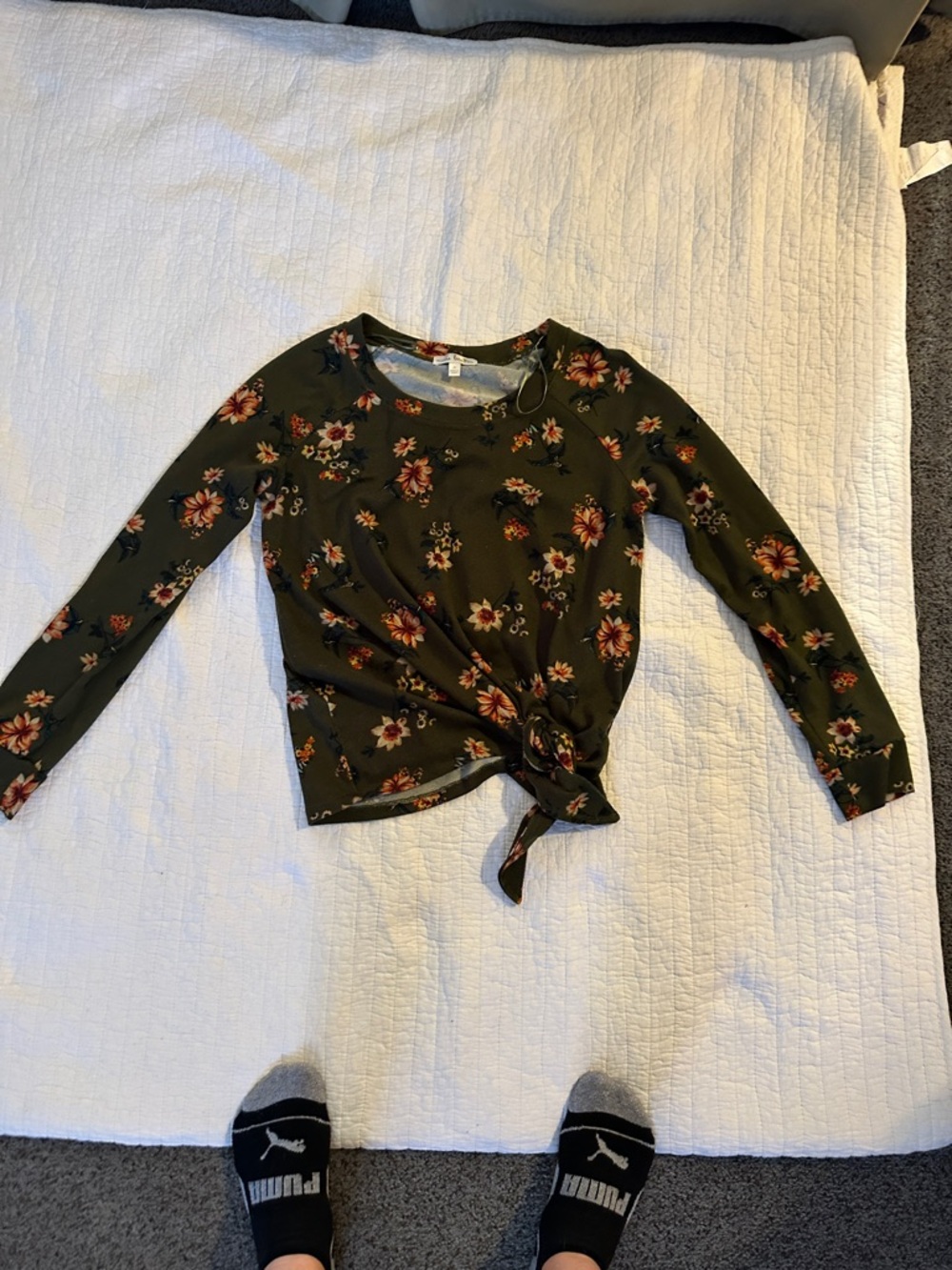 nine britton Olive Green Floral Long Sleeve Tie-Front Top